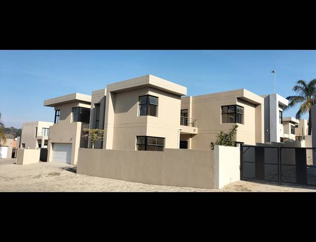 4 BEDROOM CLUSTER FOR SALE IN NORTH RIDING